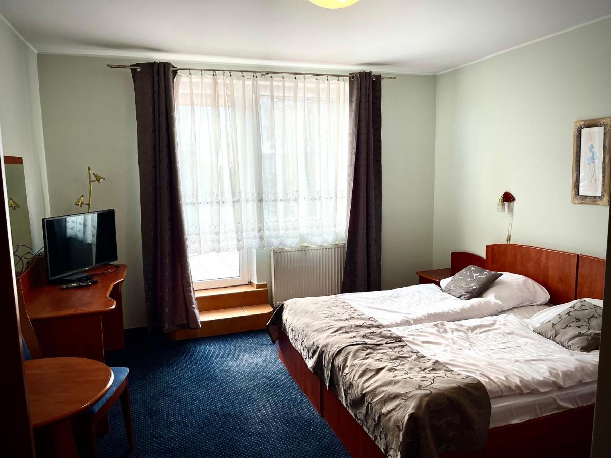 נובה Hotel Dowhan מראה חיצוני תמונה